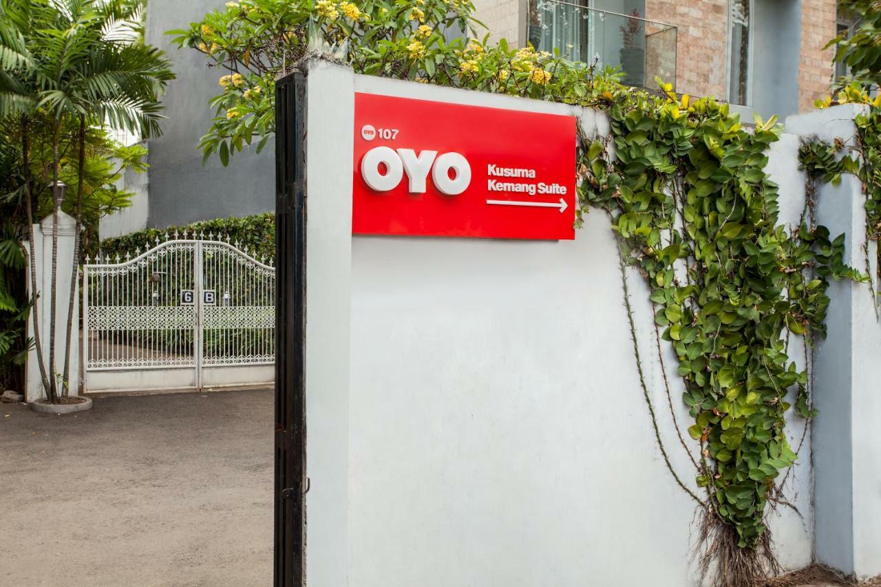 Oyo 107 Kusuma Kemang Suite Джакарта Екстер'єр фото