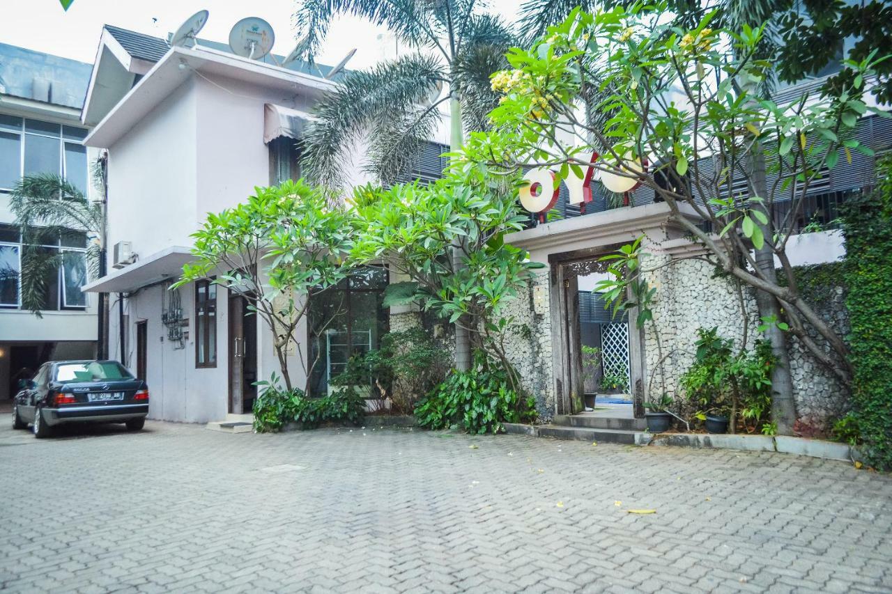 Oyo 107 Kusuma Kemang Suite Джакарта Екстер'єр фото