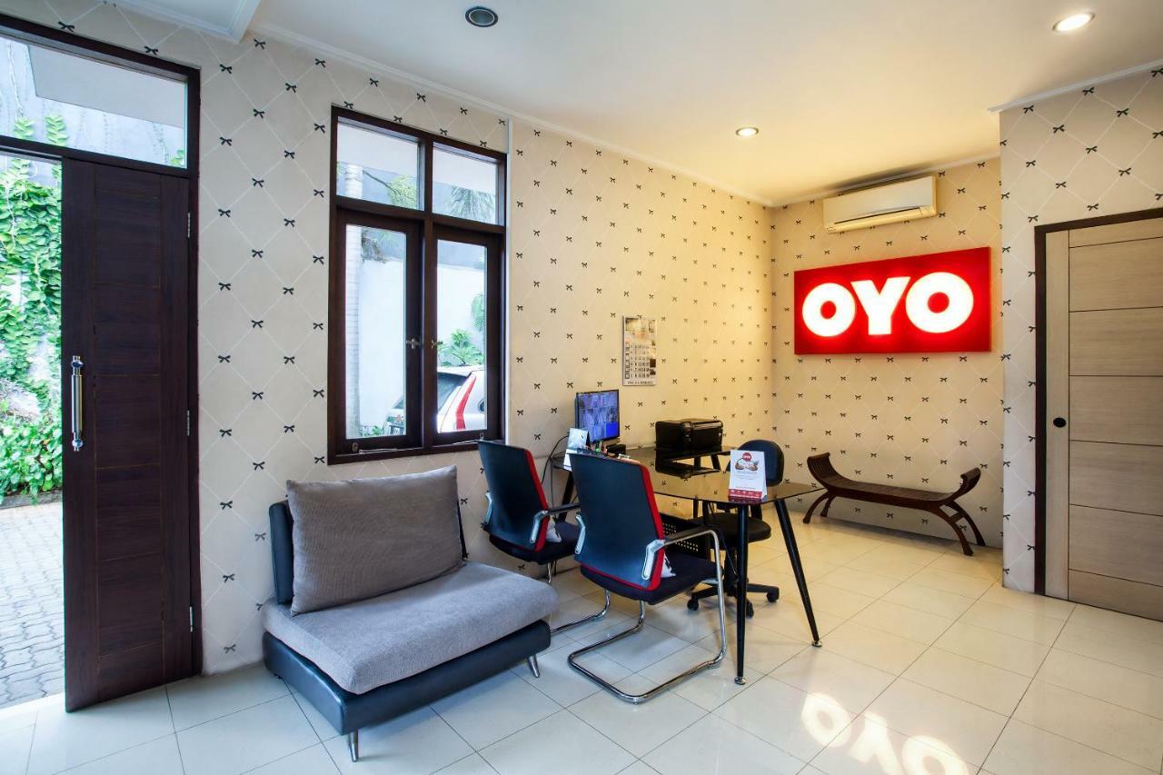 Oyo 107 Kusuma Kemang Suite Джакарта Екстер'єр фото