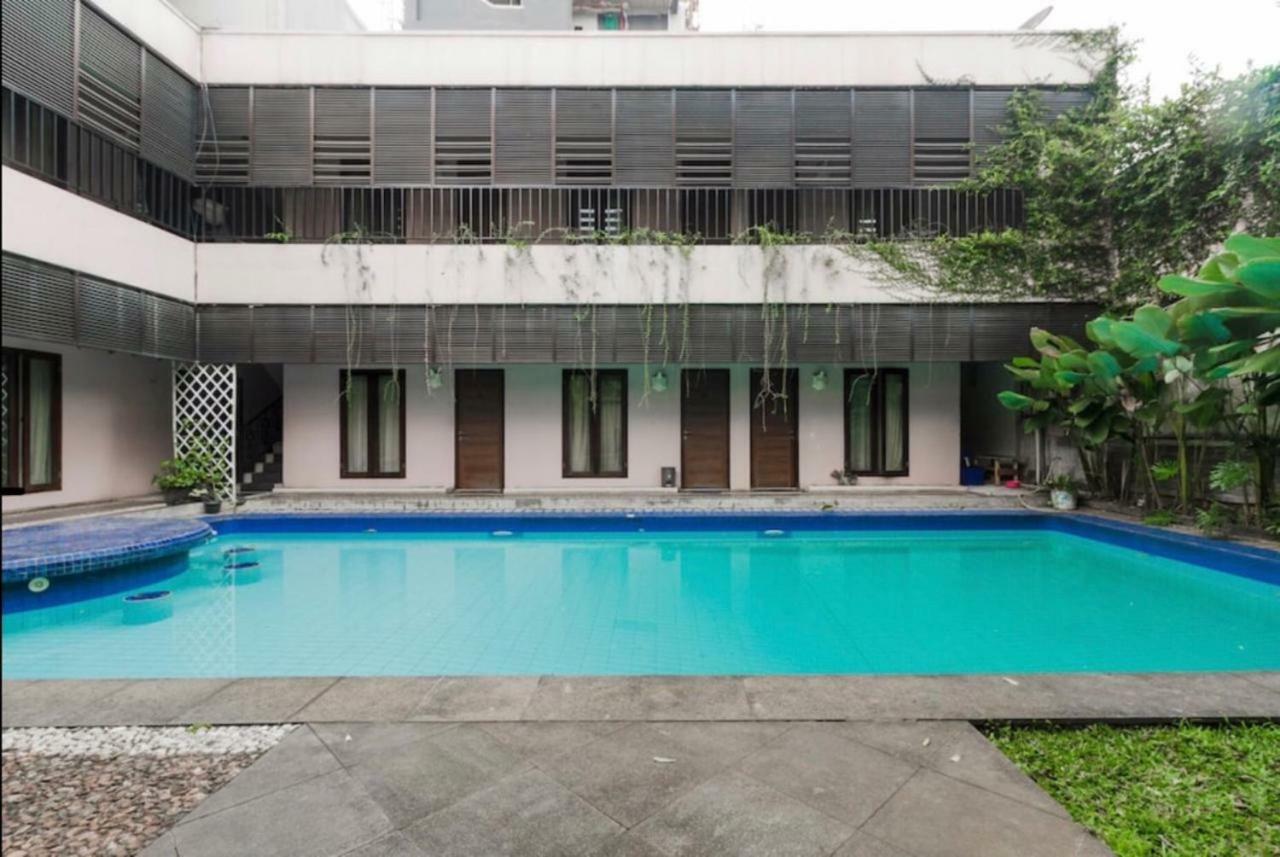 Oyo 107 Kusuma Kemang Suite Джакарта Екстер'єр фото
