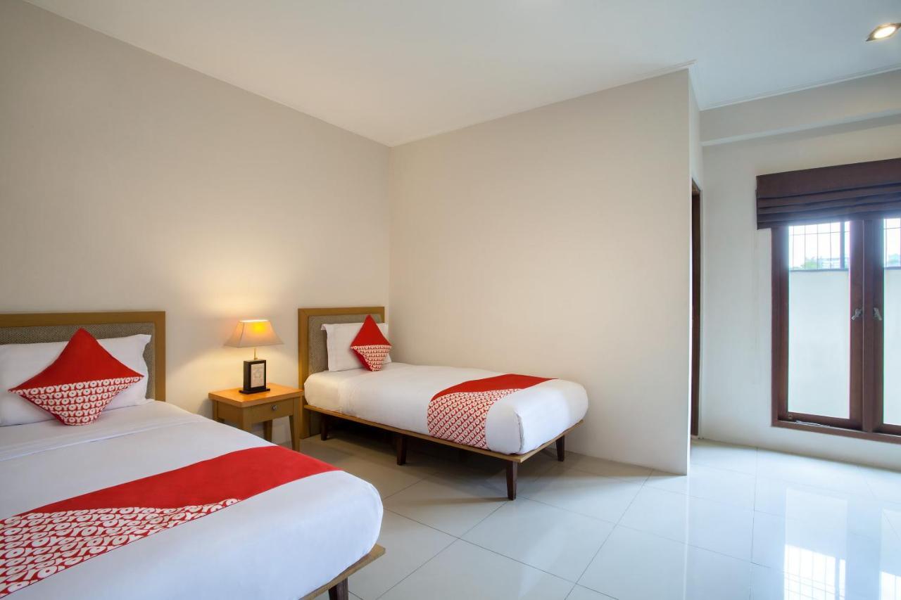 Oyo 107 Kusuma Kemang Suite Джакарта Екстер'єр фото